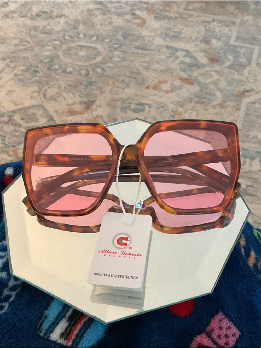 Women’s Tortoiseshell Sunglasses with Pink Lenses